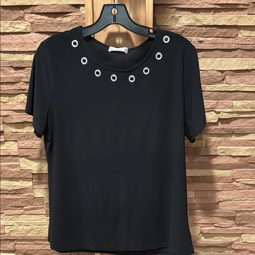 89th & Madison Black Short Sleeve Tee with Silver Accents